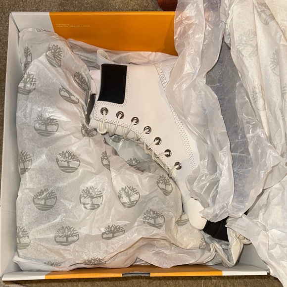 Timberland Women's White and Black Combat Boots - Picture 6 of 6